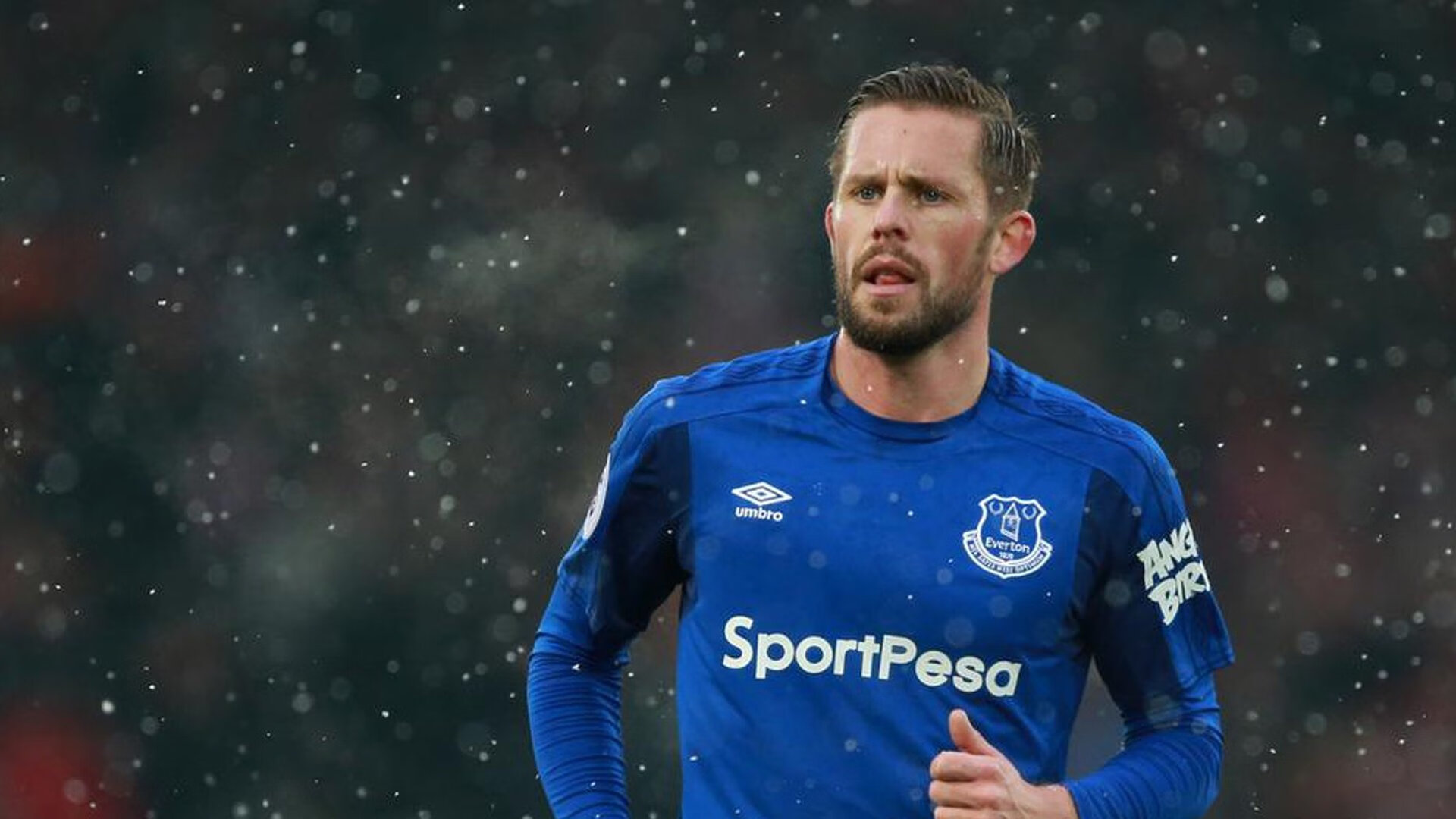 SKT观众热烈欢呼！，塔图姆迎来十二赛季出色发挥热度持续攀升